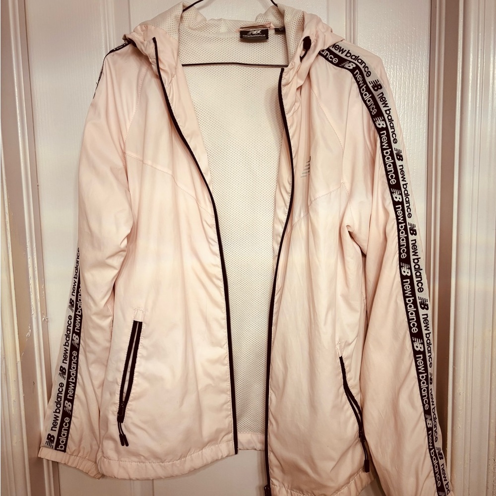 New Balance Light Baby Pink Wind Breaker Jacket with Hood and Stripe Detailing - Picture 3 of 5